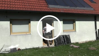 Video: Popp-Sylvie - Absolut dreist in der offenen Tür gefickt!