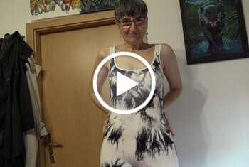 Download: GermanHotMilf - He comes Hot