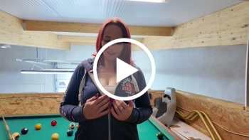 G*******t auf dem Billardtisch