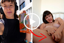 Hast du mal ein Möhrchen oder auch 2 oder 3? Ich stopfe meine Pussy mit dem geilen Gemüse!
