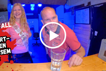 J**ggeslinnen Abschied wird zur F*******k Party! Kondom bleibt in