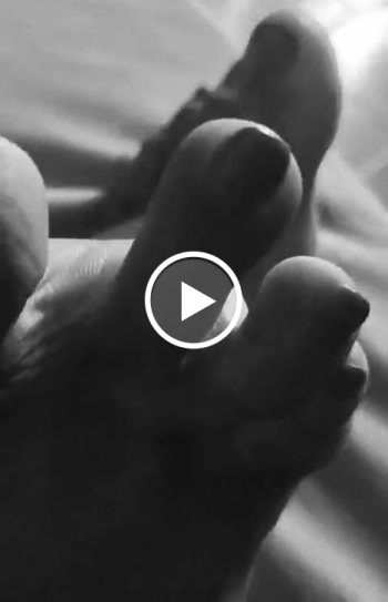 Hexenfee: Heißes Fuß Video für dich