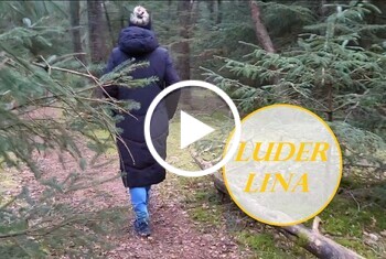 LuderLina: Im Wald erleichtern