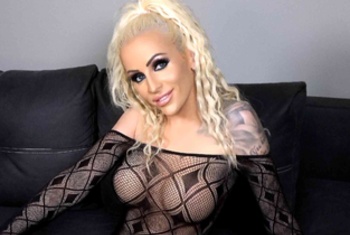 Tight-Tini, 29 Jahre, Erotikdarstellerin, aus Hamburg