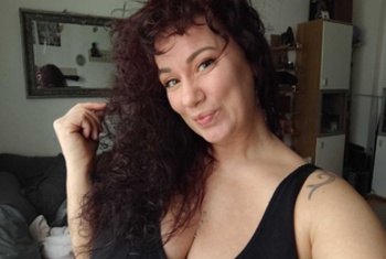 Vivien-Molinas, 40 Jahre, Pornodarstellerin, aus Berlin