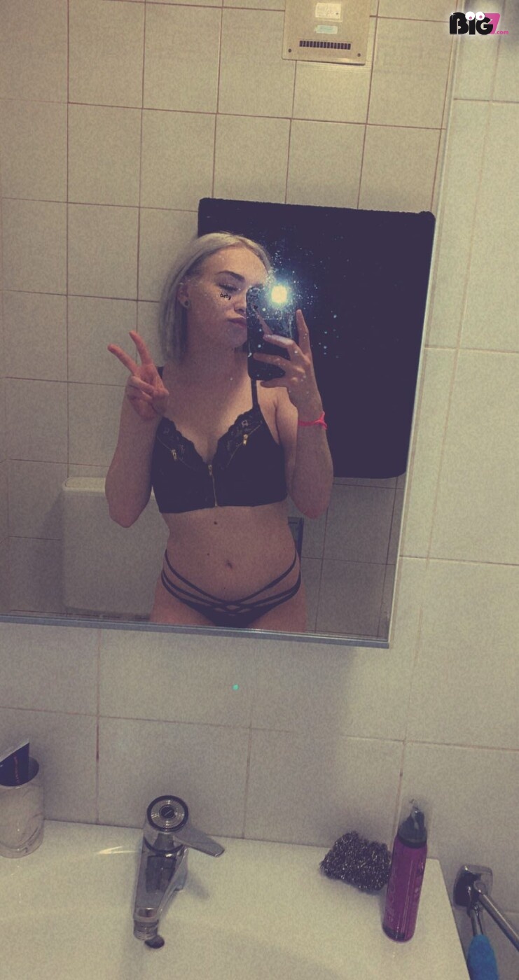 Hey bin neu hier schreib mir habe lust auf ein bisschen dirty talk 