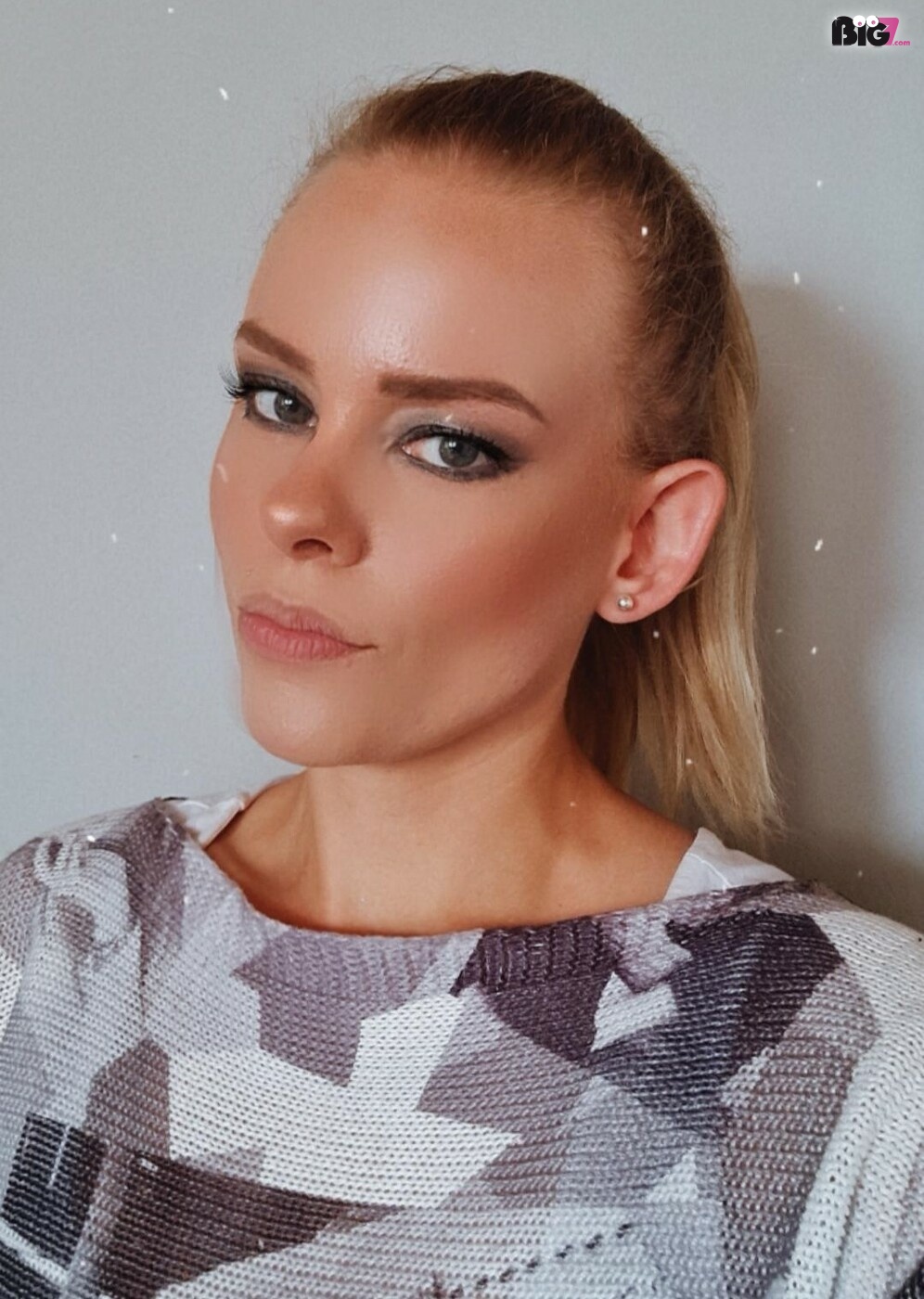 SHELLY83 - deutsche Porno Darstellerin