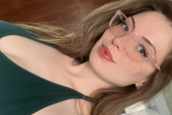 MonaDemure, 30 Jahre, Pornodarstellerin