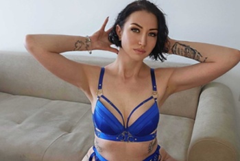 FabienneBanks, 25 Jahre, Pornodarstellerin, aus Karlsruhe