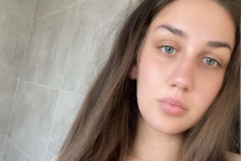 Emellie, 28 Jahre, Pornodarstellerin, aus Karlsruhe (Baden)
