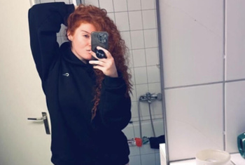 Kiaraloch19, 31 Jahre, Pornodarstellerin, aus Bielefeld