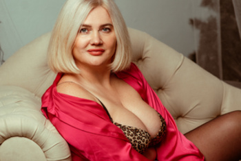 SuesseChristine, 42 Jahre, Pornodarstellerin, aus Ukraine