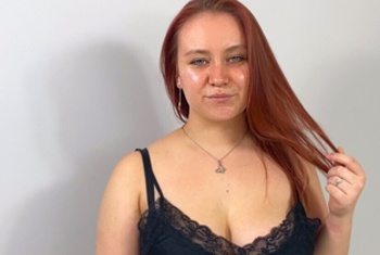 ArianaFrei, 21 Jahre, Pornodarstellerin aus Polen