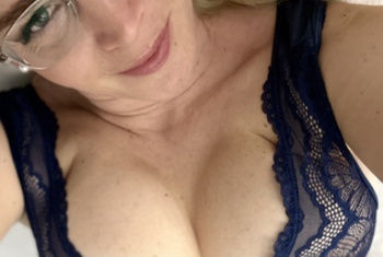Nolia, 37 Jahre, Pornodarstellerin, aus Paris