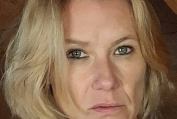 Yola, 44 Jahre, Pornodarstellerin, aus Twistringen