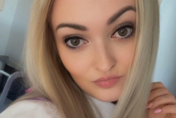 Alex-Blond  Hey du ich bin die Alex,Ich bin ganz neu hier und weiß nicht so recht was ich hier reinschreiben soll. Ich versuchs mal. Ich bin alleinerziehende M**a und hab die Seite hier durch Zufall entdeckt. Da es in meiner Situation etwas schwierig ist, neue Bekanntschaften zu machen, dachte ich mir dass die Seite hier vielleicht genau das Richtige für mich ist. Ich bin noch super nervös und aufgeregt und so gespannt, was mich hier erwarten wird. Ich freu mich aber darauf neue aufgeschlossene Leute kennenzulernen, mit denen man aus dem tristen Alltag entfliehen kann..Wenn du noch Fragen hast, schreib mir einfachKüsschen, deine Alex 