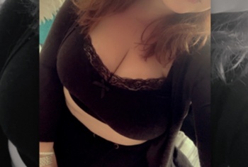 Curvygirl98 
