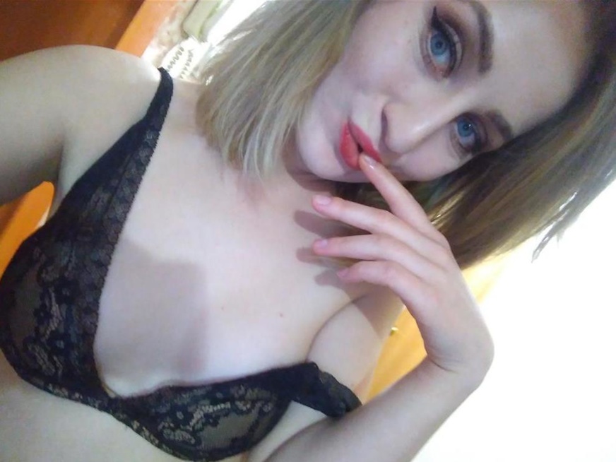 KristinaCoquette ᐅ 32 Jährige Pornodarstellerin aus Dresden