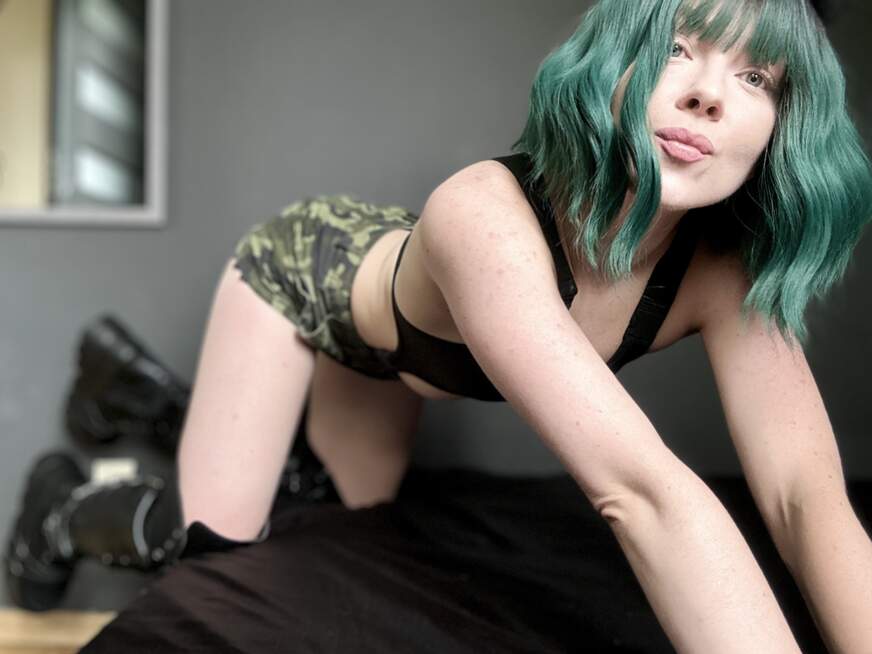 Brauchst du Zimmerm*****n? - Erotik Amateur