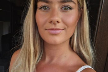 Emilyana ᐅ 32 Jährige Pornodarstellerin aus Deutschland