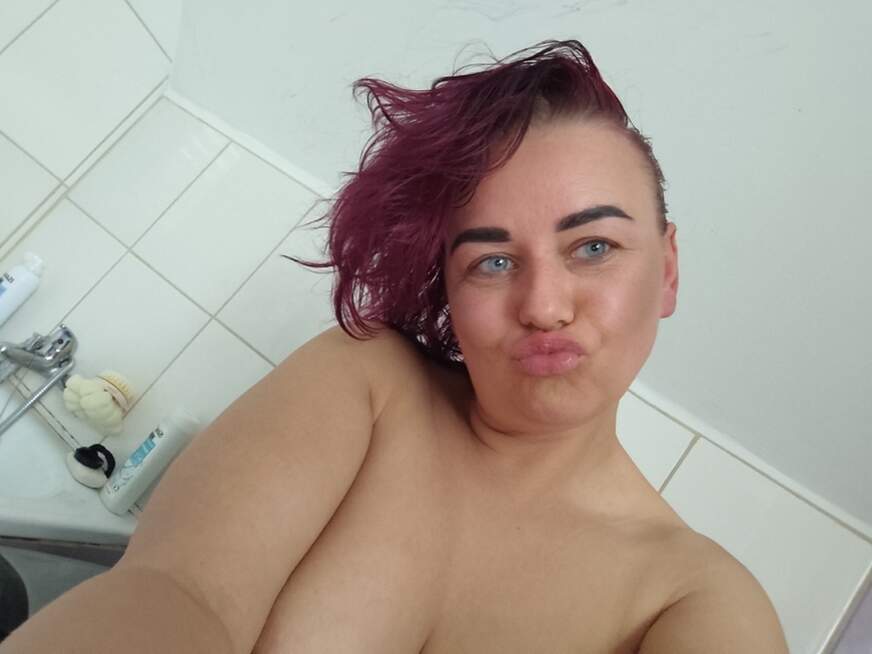 ply long with lovense domi2, naked oil - Erotik Amateur
