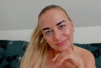 SexyyyBoooom, 37 Jahre, Pornodarstellerin, aus Berlin 