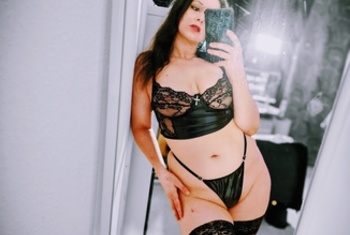 Jennasxy19, 26 Jahre, Pornodarstellerin, aus köln 