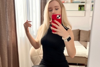 Amnesiasun, 22 Jahre, Pornodarstellerin aus Polen