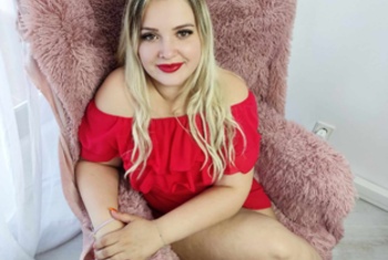 AmyBella, 29 Jahre, Pornodarstellerin, aus Polen