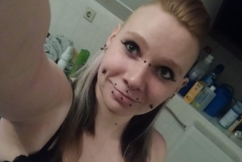 69, Girlfriendsex, Analsex, Zeigen in der Öffentlichkeit, Sexspielzeuge, Gegenstände einführen, Tittenfick, Deepthroating (Hardcore Blasen), Gesichtsbesamung, Face-Sitting, Eier lecken, Creampie, Große Schwänze, Große Brüste, Lesbische Spiele, Rollenspiele, High-Heels, Lack,Leder, Latex, Doktor-Spiele, Natursekt aktiv, Natursekt passiv, Entführungsspiele, Devote Rollen, Bondage, Spanking