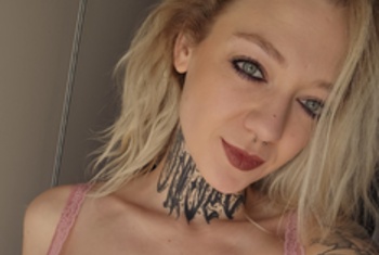 ValeryVenom, 28 Jahre, Pornodarstellerin