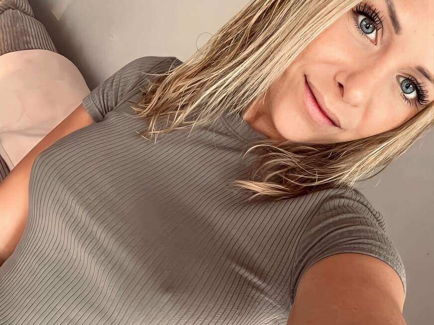 Ich bin so nasty und brauche deine Hilfe.. - Erotik Amateur