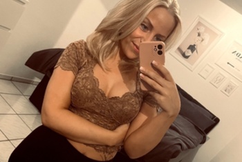 emily-becker, 25 Jahre, Pornodarstellerin, aus Köln 