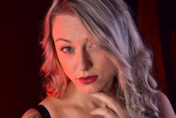 AmberAngel, 32 Jahre, Pornodarstellerin