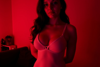 KinkyBoobyAngel, 25 Jahre, Pornodarstellerin, aus Zürich