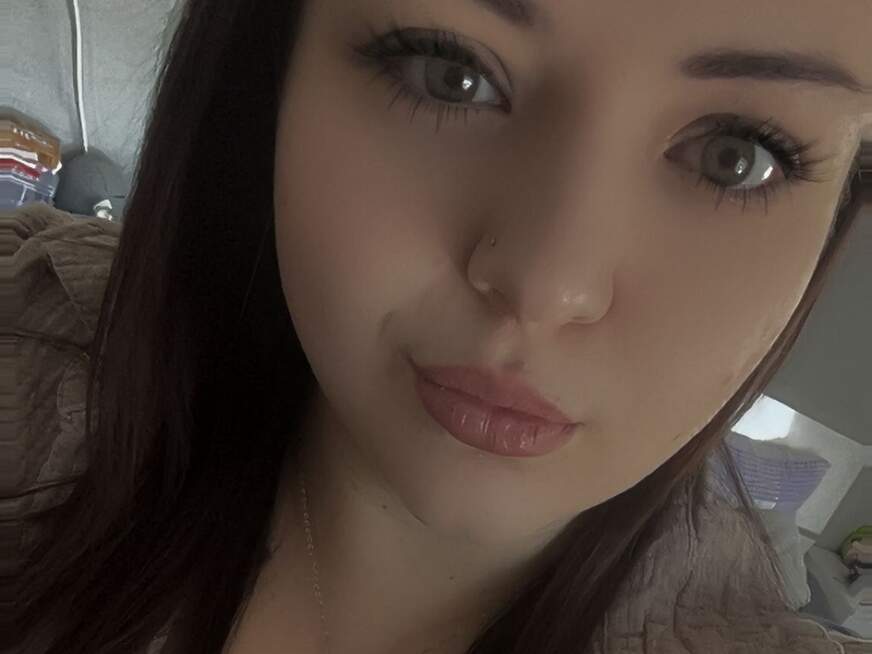 Dildo b*****t bis zum S****t - Erotik Amateur