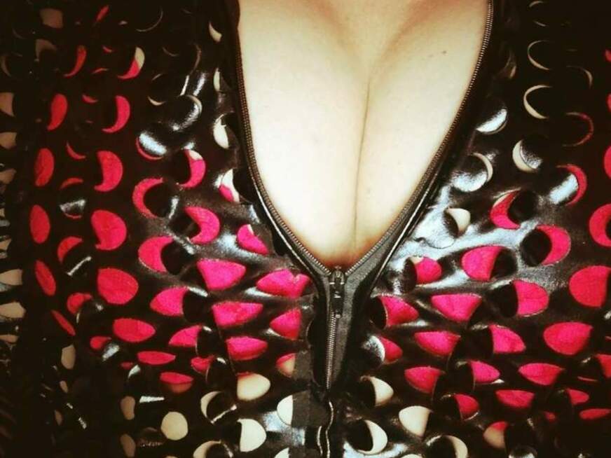 xxxREDHONEYxxx