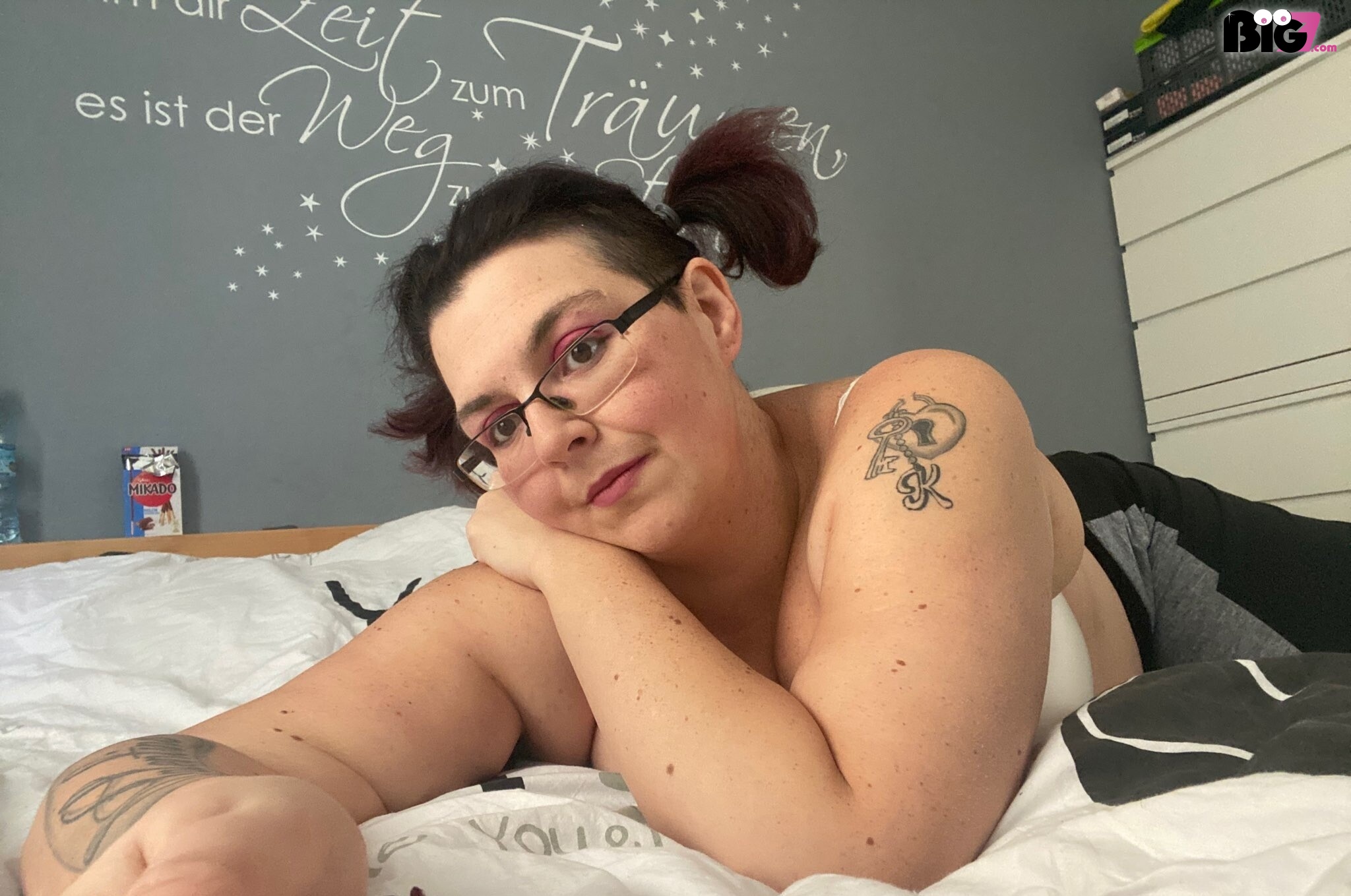 Hi  Willkommen auf meiner Seite <br>Ich bin Sandra .<br>Ich suche hier den Mann der mit mir  eine schöne gemeinsame Zeit verbringen will .<br>Was sich ergibt lass es  uns raus finden  .<br>Freu mich auf dich  .