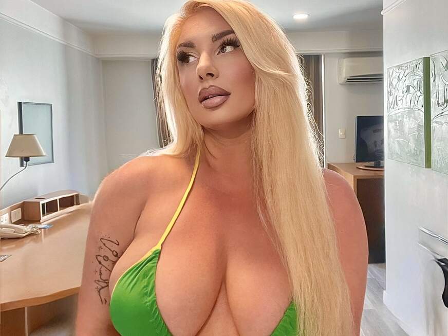 Luxuriaa