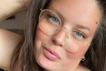 Sunnybunny84, 40 Jahre, Pornodarstellerin, aus Freiburg im Breisgau