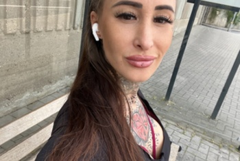 Blackrosee, 29 Jahre, Pornodarstellerin, aus Koblenz