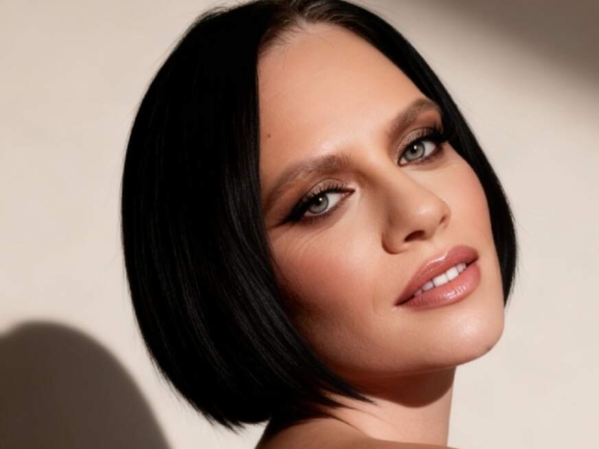 Auspacken - Erotik Amateur