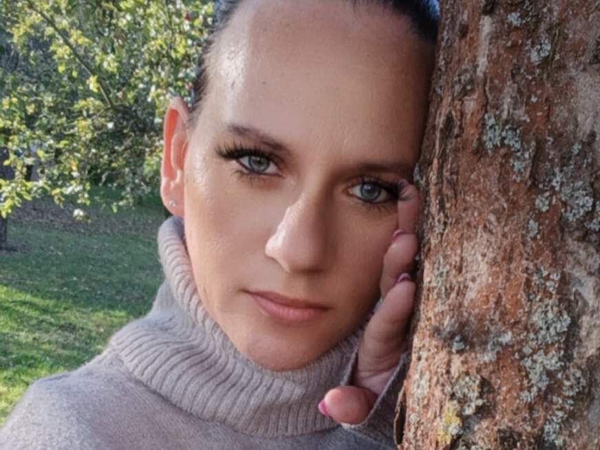 Das unzensierte Heiligtum deiner Herrin... - Erotik Amateur