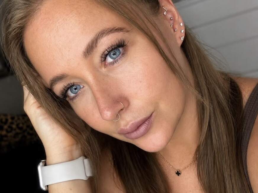Horny b***h - Erotik Amateur