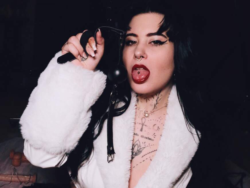 Lady-Valentina