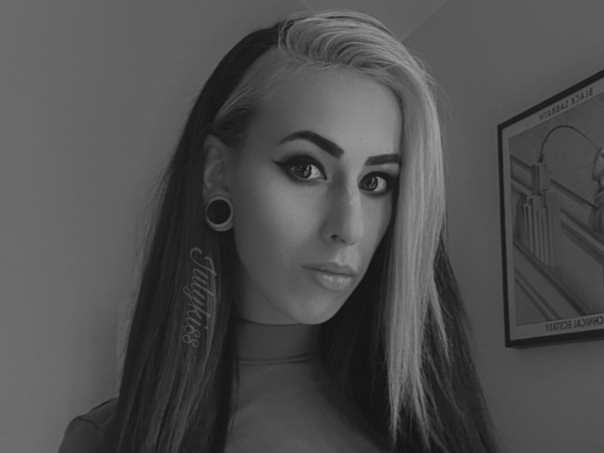 JulyKiss