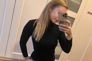 LillySweet, 20 Jahre, Pornodarstellerin aus Kassel, Hessen