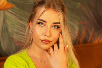 KristyWomen, 23 Jahre, Pornodarstellerin, aus Polen