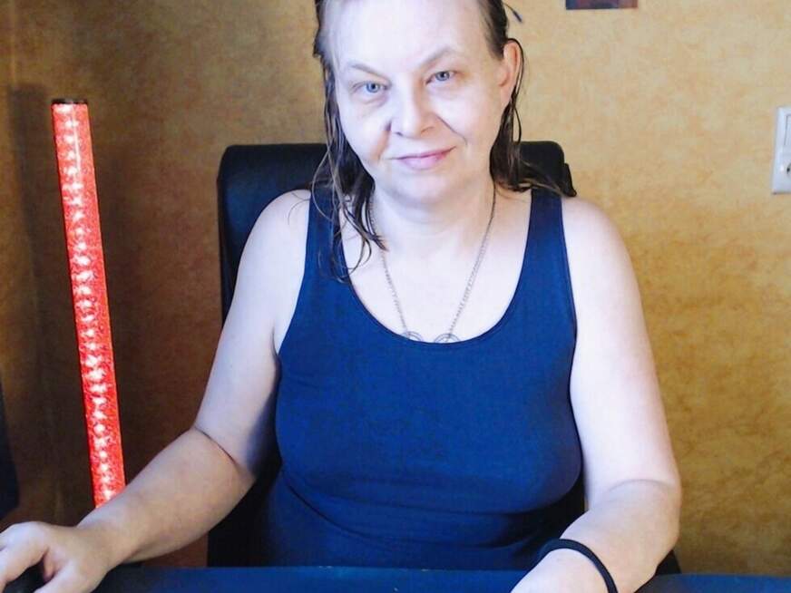 Domi Streicheln F*****n - Erotik Amateur