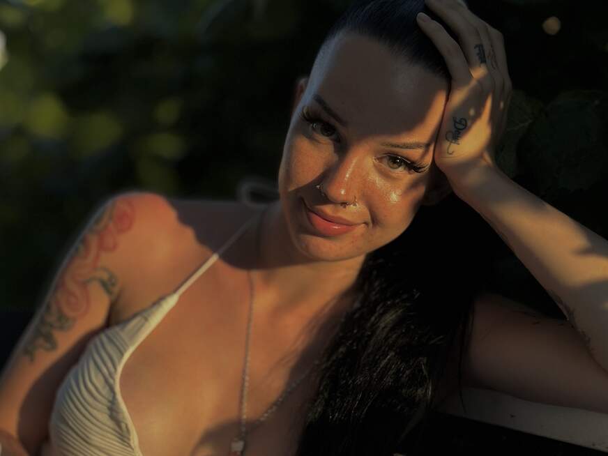 Hab ich keine Tabus mehr?! Mein erstes mal A**lplug mit Vibrator - Erotik Amateur